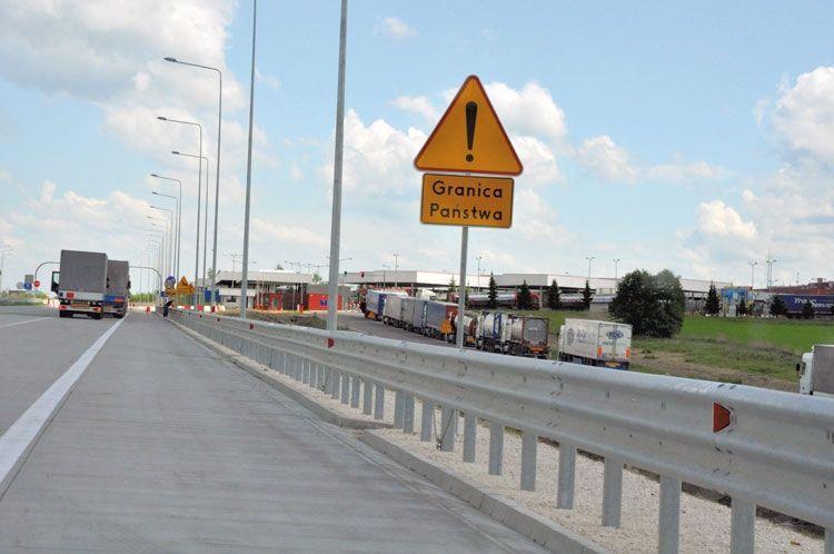 Przewoźnicy walczą o sześciodniowy tydzień pracy celników
