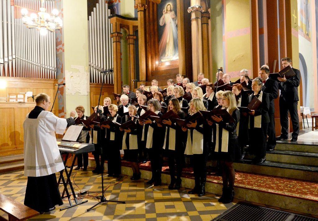 W śpiewaniu znajdują wytchnienie