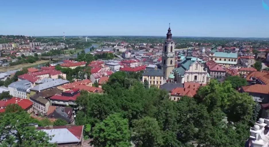 Przemyśl z lotu ptaka – świeżutki film o grodzie nad Sanem [WIDEO]