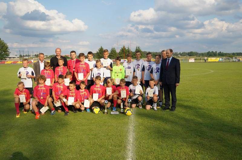 Młodzicy MOS Lubaczów nie mieli sobie równych