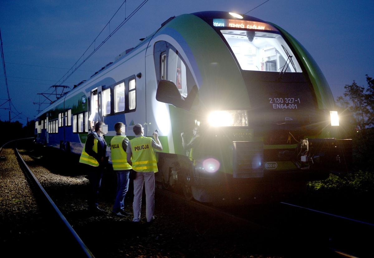 Para bezdomnych zginęła na torach