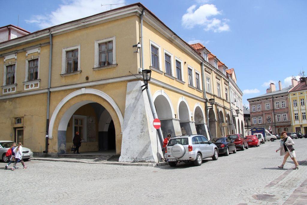 Kamienica z podziemną trasą w prywatnych rękach