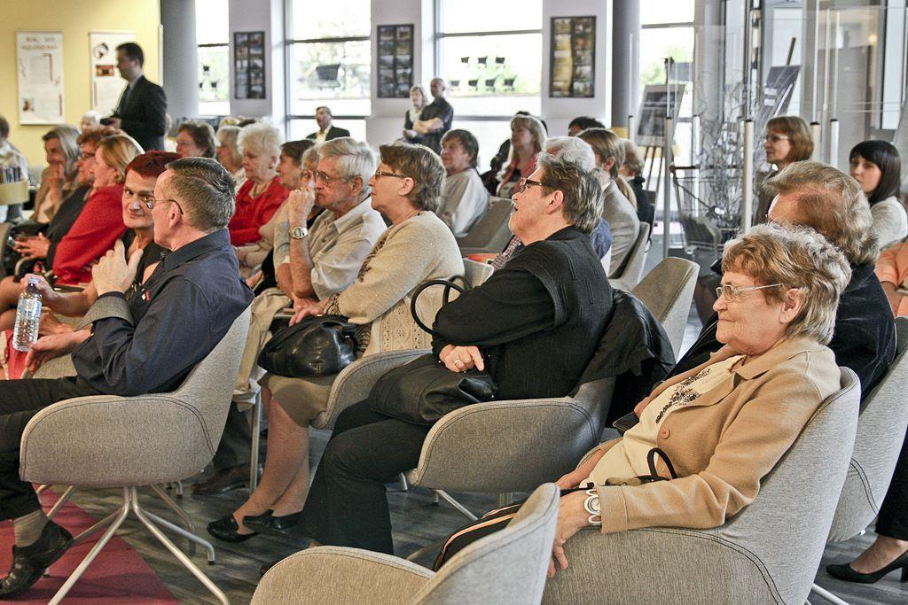 Biszkoptowe miasto, puzzle, książki i kino