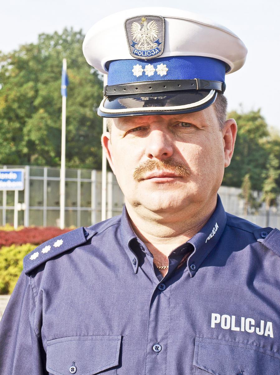 Pomyśl, zanim za mocno wciśniesz pedał gazu!