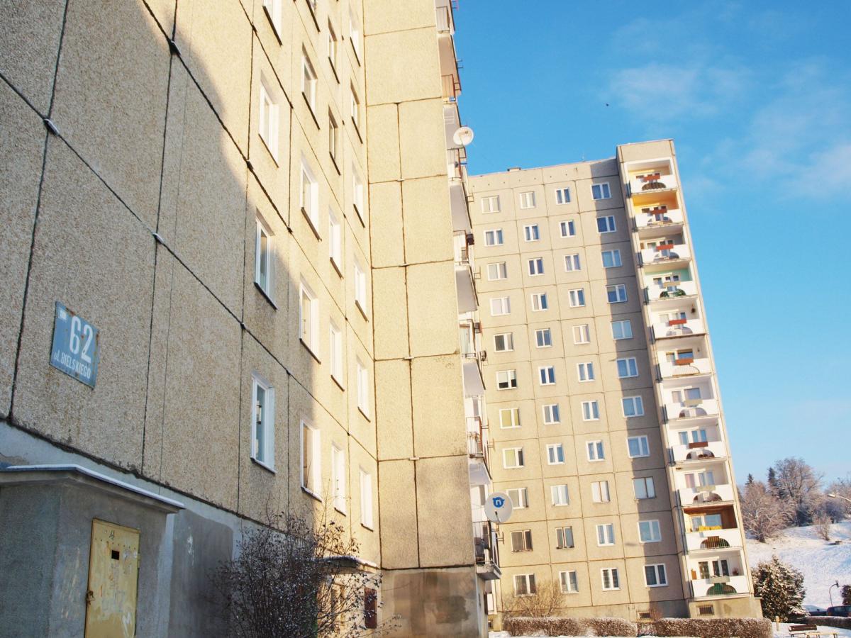 Spółdzielnia wybrała najdroższą ofertę na wymianę okien