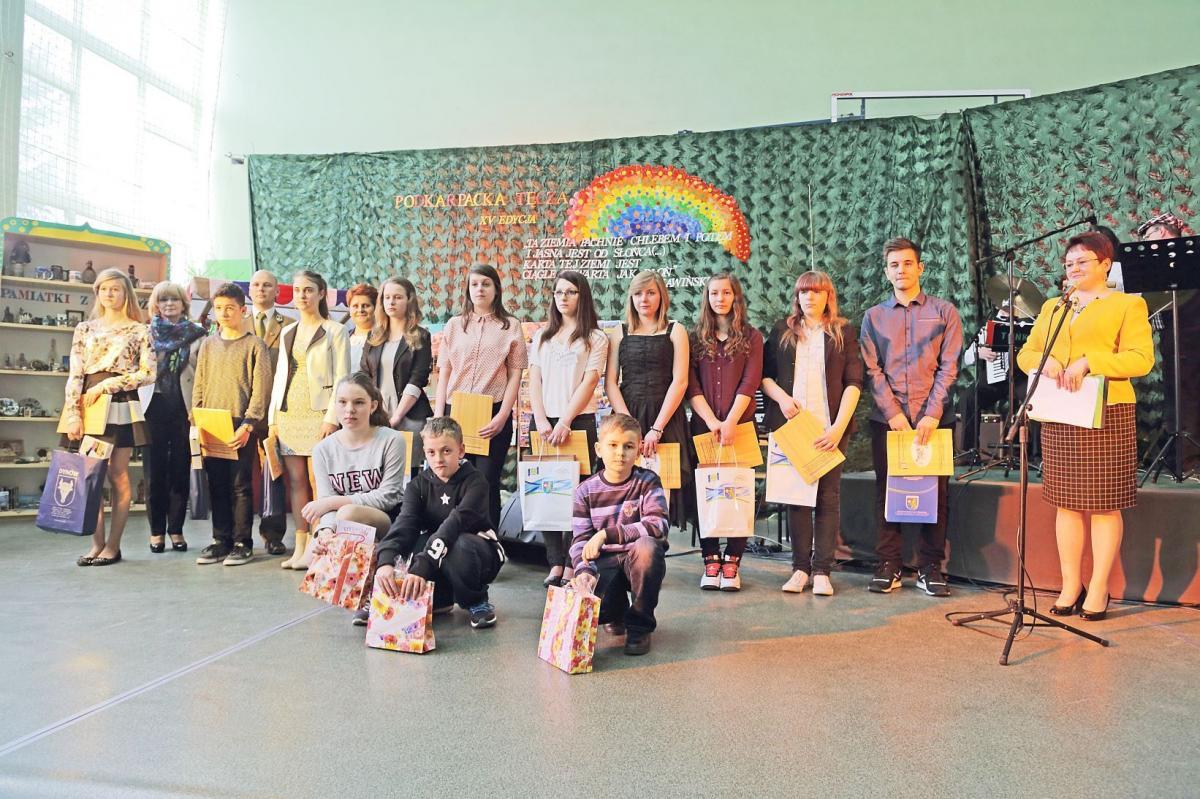 155 młodych pasjonatów