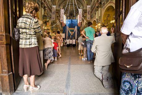 Grozi mu 2 lata więzienie, bo... głośno rozmawiał w kościele