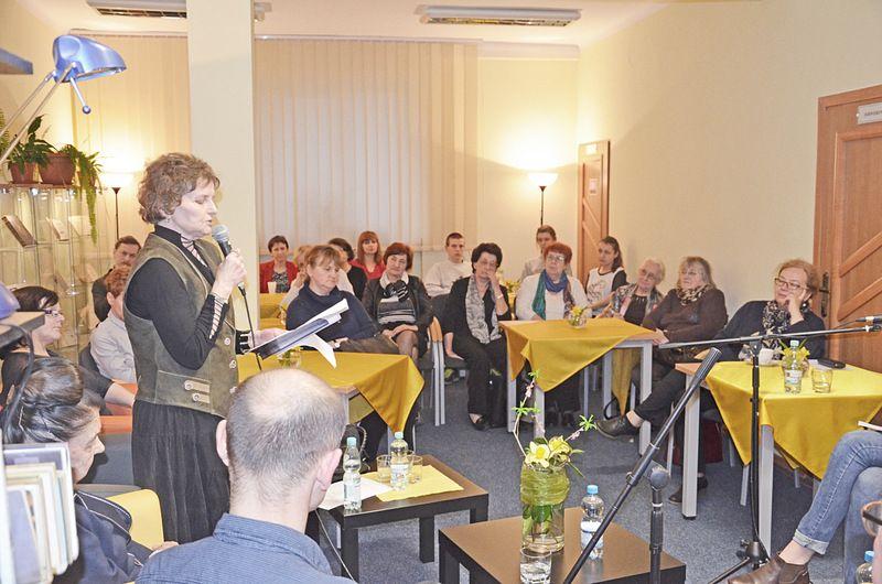 Uczcili papieża i poezję