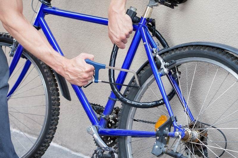 Ukradł rower, gdy jego właściciel modlił się w kościele