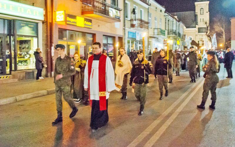 Nieśli replikę krzyża Światowych Dni Młodzieży