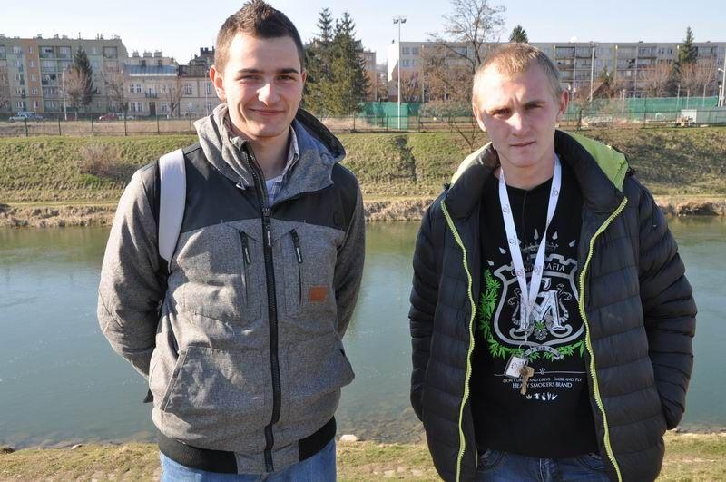 Mężczyzna uratowany. Ale czy policjanci właściwie się zachowali?