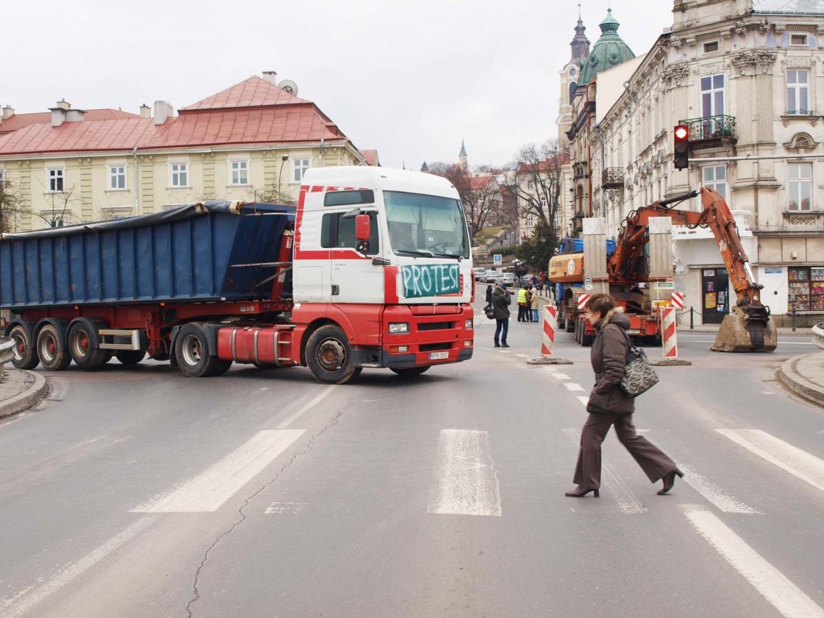 Protest na ulicach. Dwugodzinny paraliż miasta [galeria]