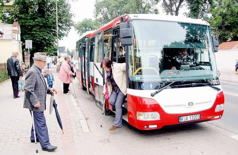 Autobusy jeżdżą po nowemu