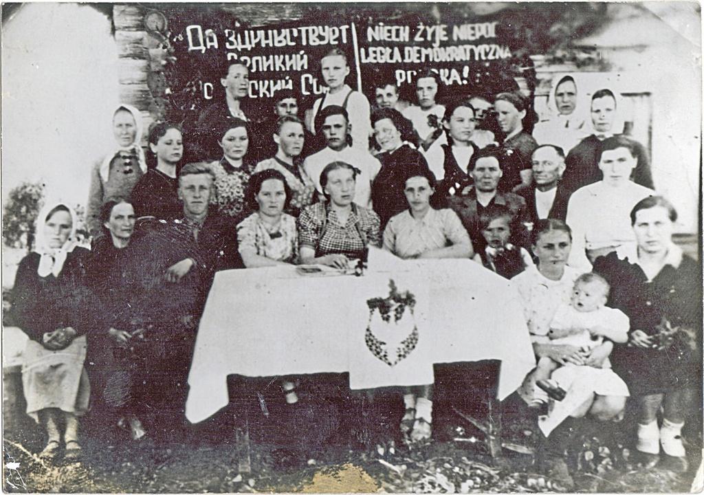 Po krwawych walkach zostały pomniki i wciąż żywa pamięć   