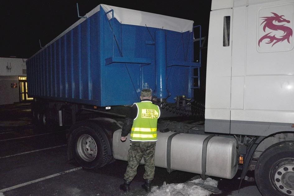 W Korczowej zatrzymano dwie skradzione naczepy 