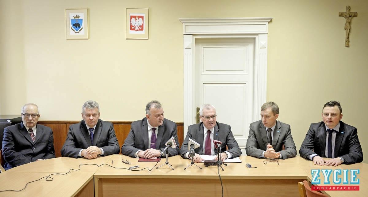 Więcej osób skorzysta z tanich i darmowych biletów