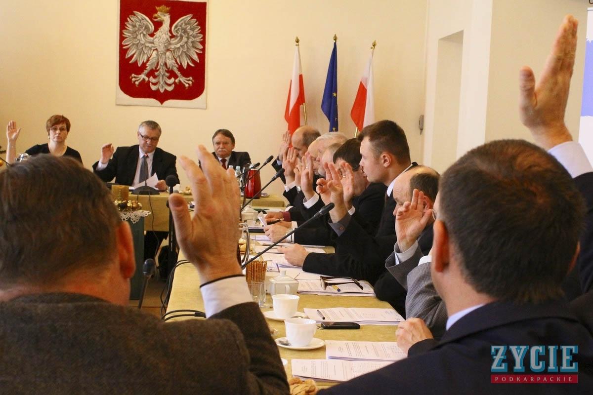 Rada powiatu przyjęła budżet. Starosta czuje niedosyt