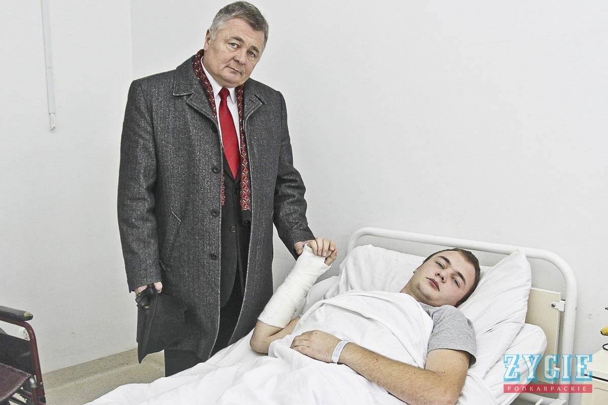 – Potrącił mojego syna – mówi wójt. – Zostałem napadnięty – odpowiada poseł