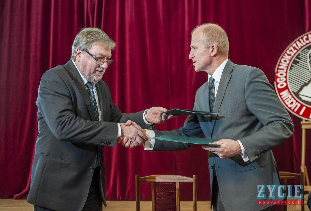Wspólne działania I LO i AGH na rzecz kształcenia młodzieży