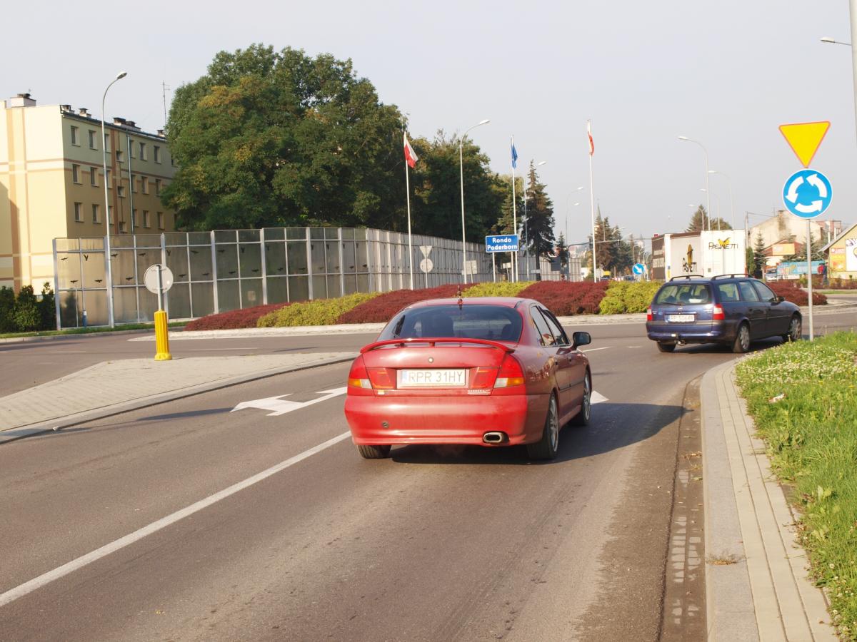 Mniej kolizji na rondzie