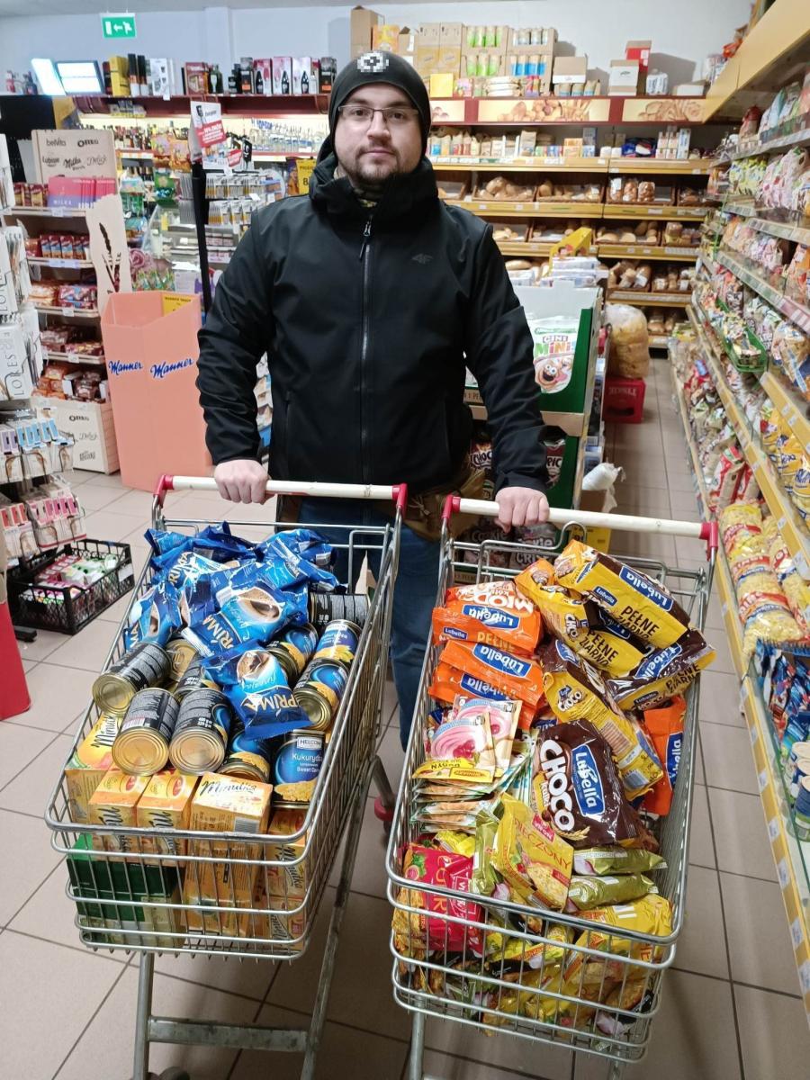 Docierają z paczkami do rodaków w Ukrainie i Litwie