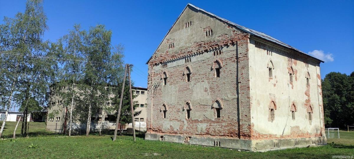 Co z budową miejskiego targowiska i rewitalizacją spichlerza?
