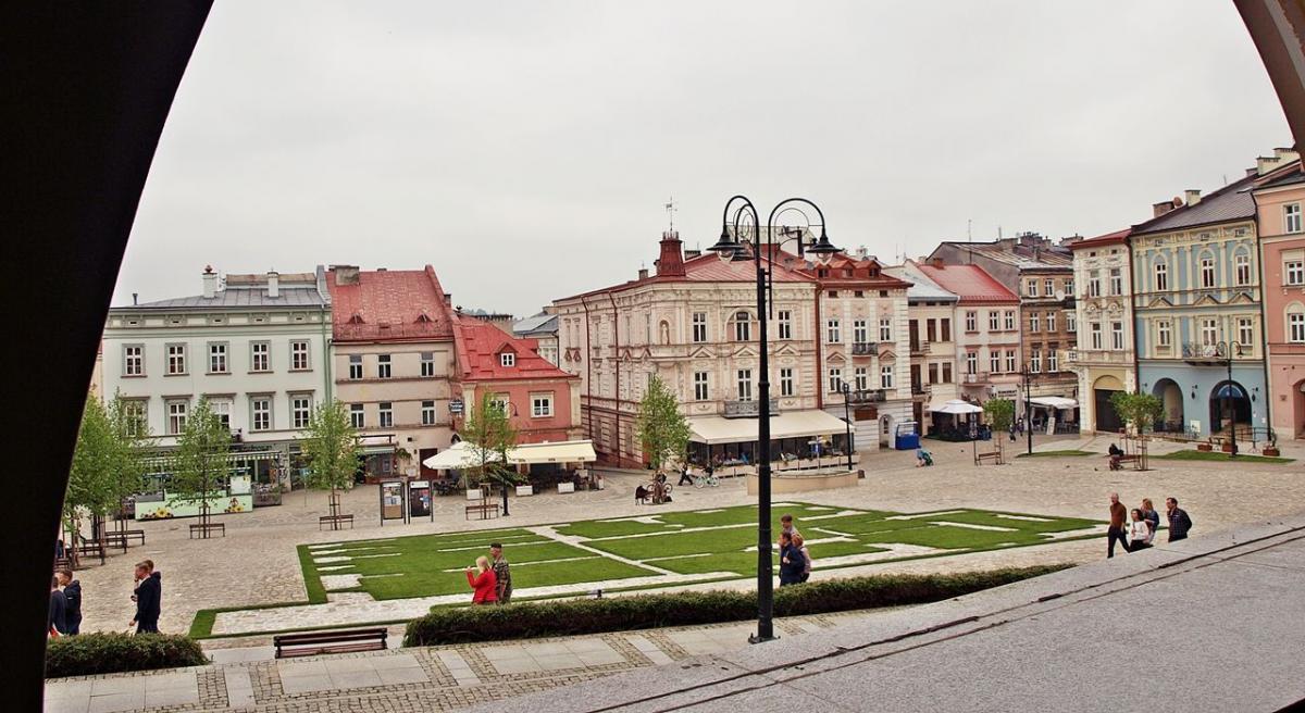 Remont Rynku od początku do końca prowadziło miasto