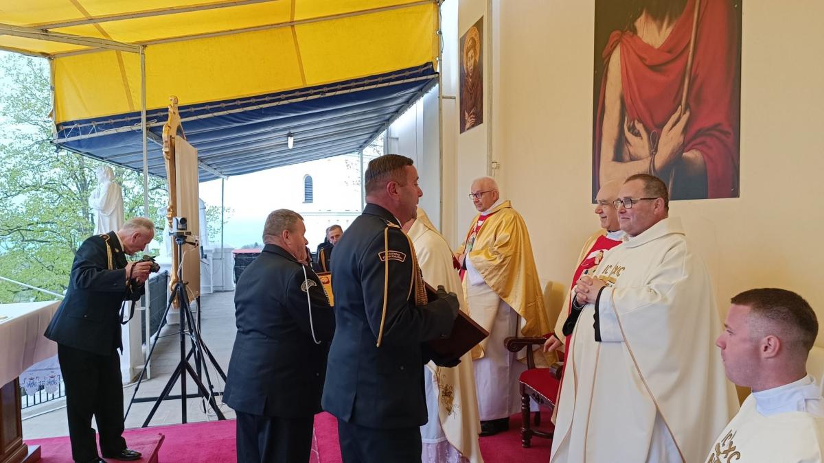Po raz 28. strażacy pielgrzymowali do Matki Bożej Kalwaryjskiej [ZDJĘCIA]