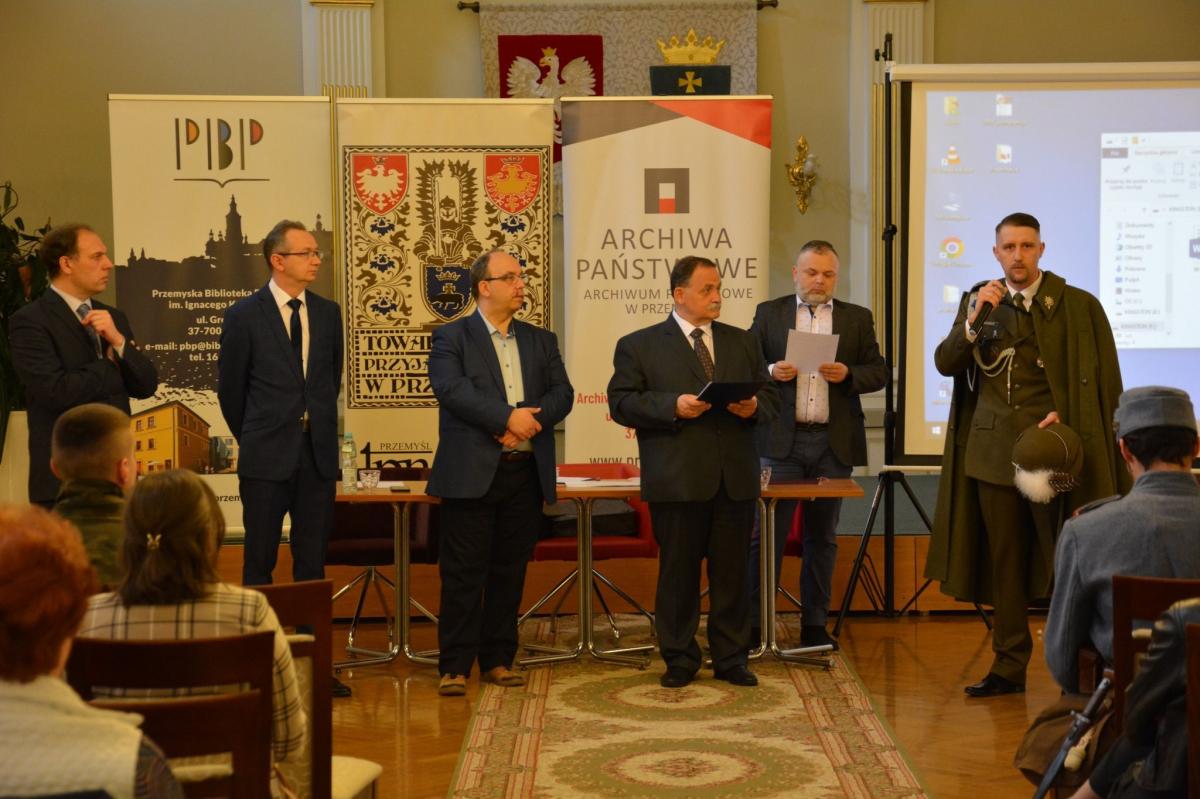 Połknęli bakcyla lokalnej historii! Błysnęli wiedzą na temat przemyskiej Twierdzy 