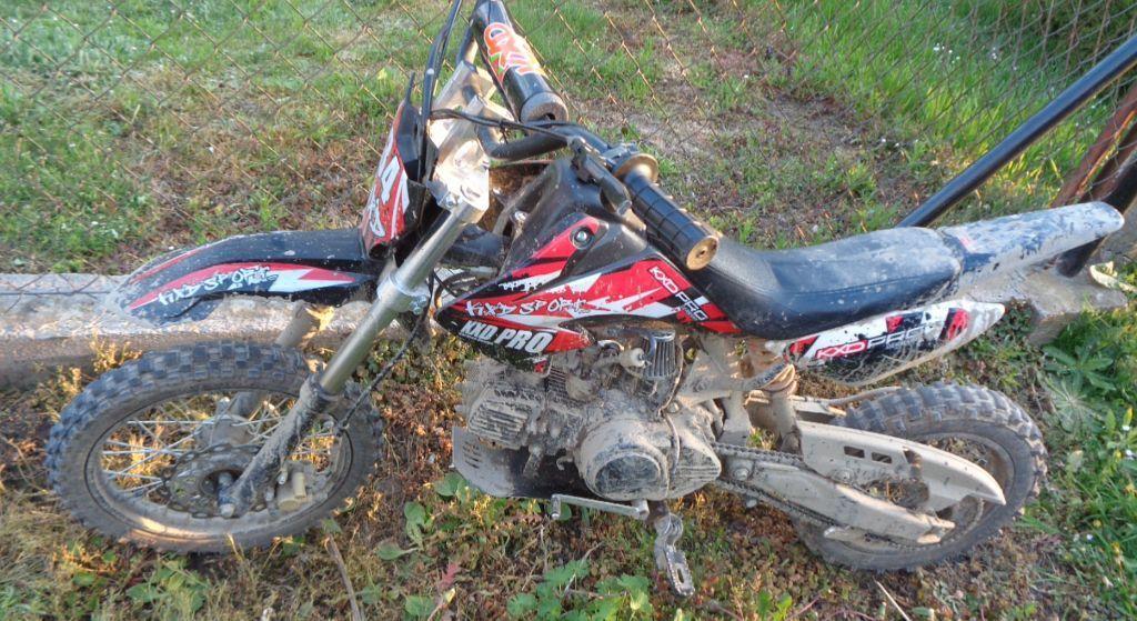12- i 11-latek jeździli motocyklami bez rejestracji, świateł, kierunkowskazów, ubezpieczenia...