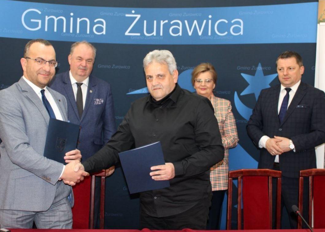 Dobra wiadomość dla uczniów i rodziców z gm. Żurawica. Inwestycje w oświatę przypieczętowane