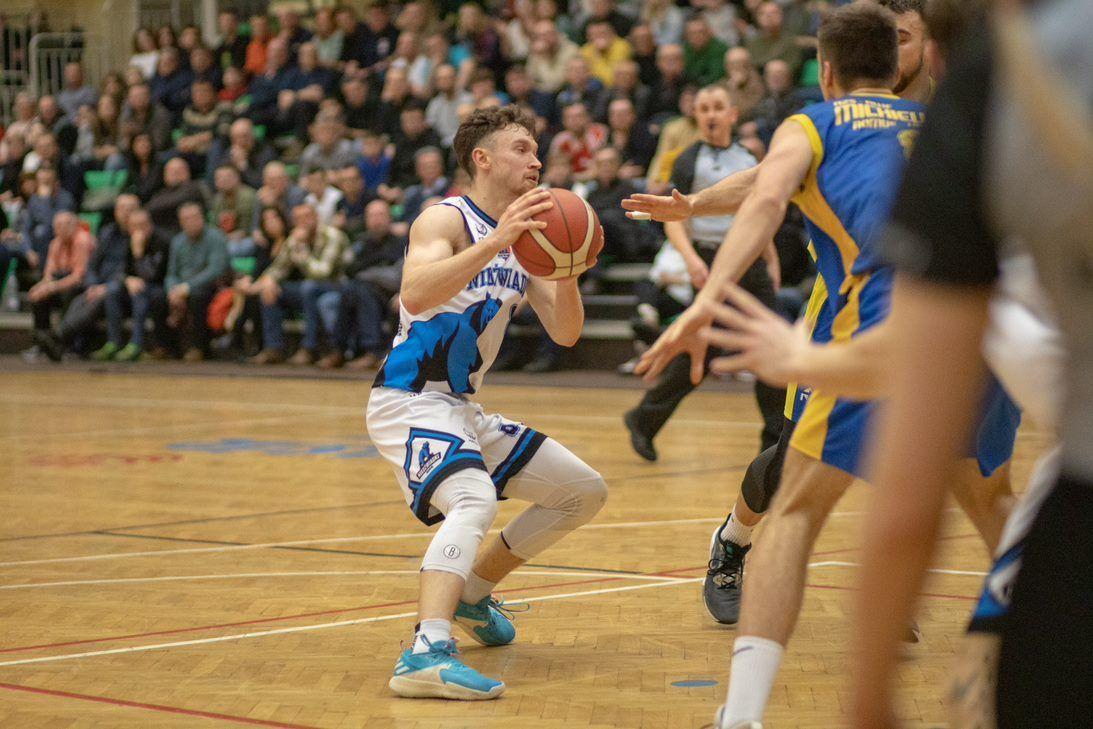 Pan Koszykarz Rafał Serwański. W Pruszkowie „na śmierć i życie”