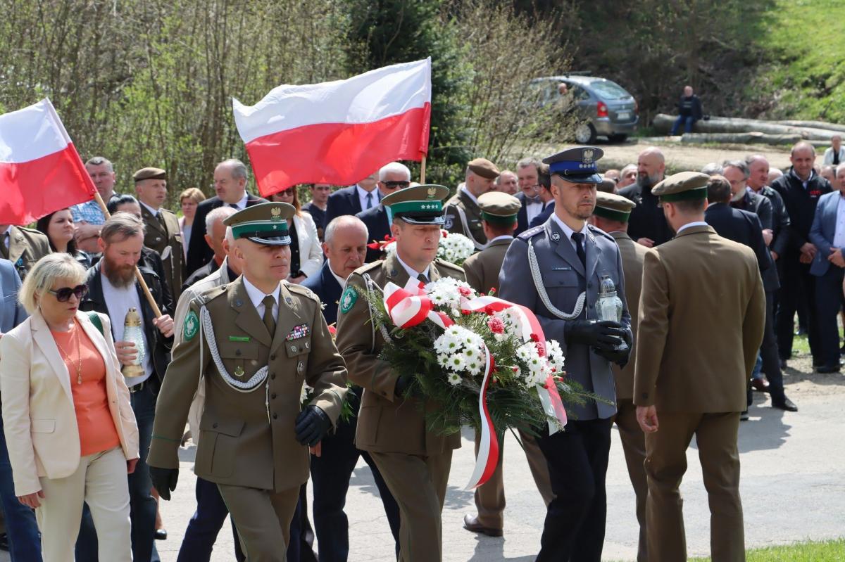 W Borownicy oddali hołd ofiarom [ZDJĘCIA]