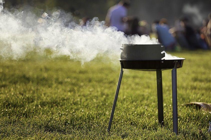 Miasto aptek i kebabów w oparach majówki