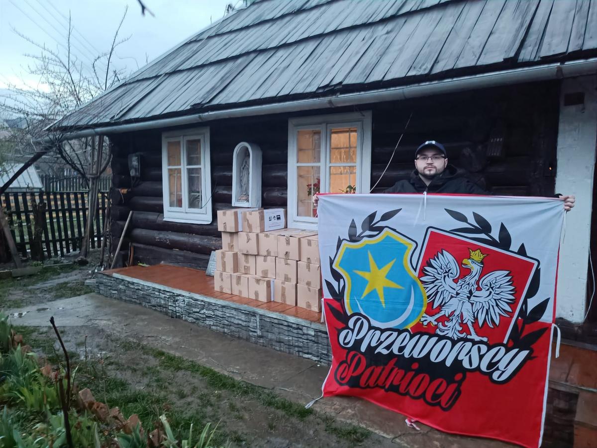 Zawieźli pomoc dla rodaków w Borysławiu