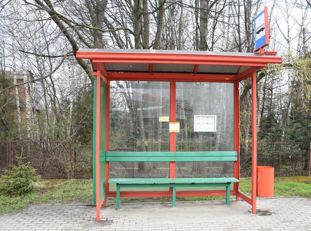 Jarosław: Zniszczył 2 przystanki, bo się bardzo zdenerwował. Straty? 7,5 tysiąca złotych