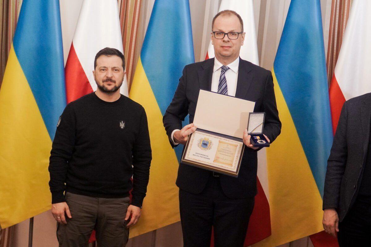 Z rąk prezydenta Ukrainy prezydent Bakun odebrał odznaczenie dla Przemyśla! [ZDJĘCIA]