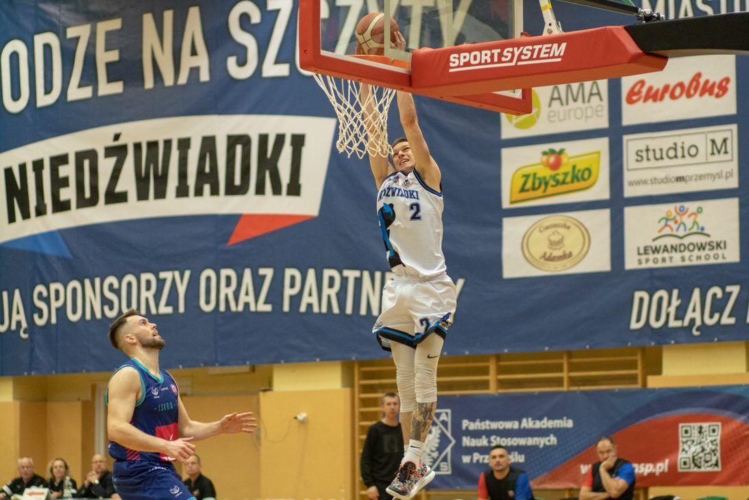 Udany rewanż Przemyskich Niedźwiadków. Do przerwy 1:0