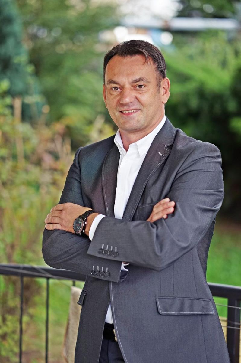 Dlaczego burmistrz Kisiel usunął dyrektora Frączka?