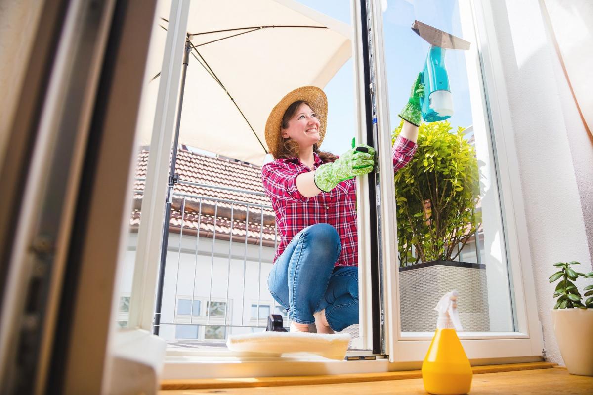 Balkon jak nowy. Skuteczne patenty na wiosenne porządki