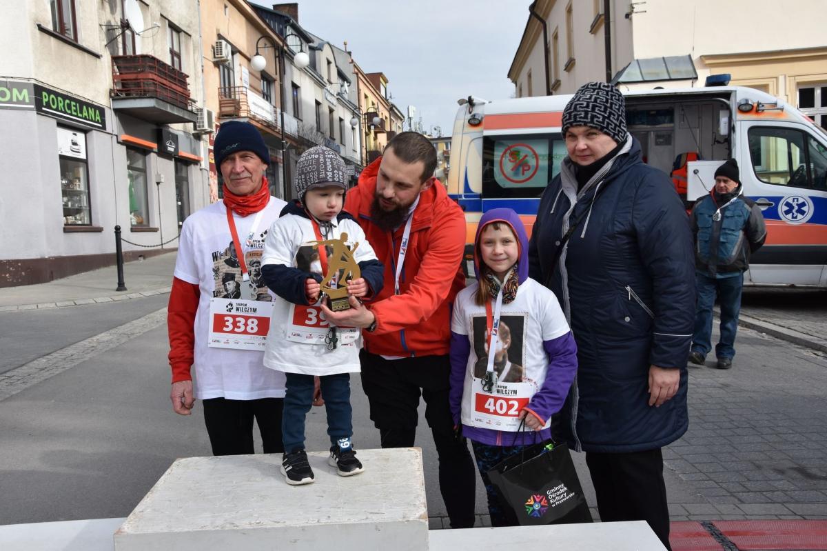 2-letni Jakub najmłodszym uczestnikiem biegu [ZDJĘCIA]