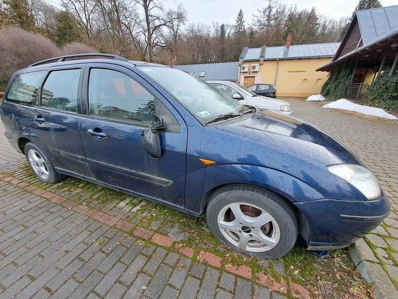 Auta nie można usunąć od ponad 2 lat. Postoi kolejne dwa? 