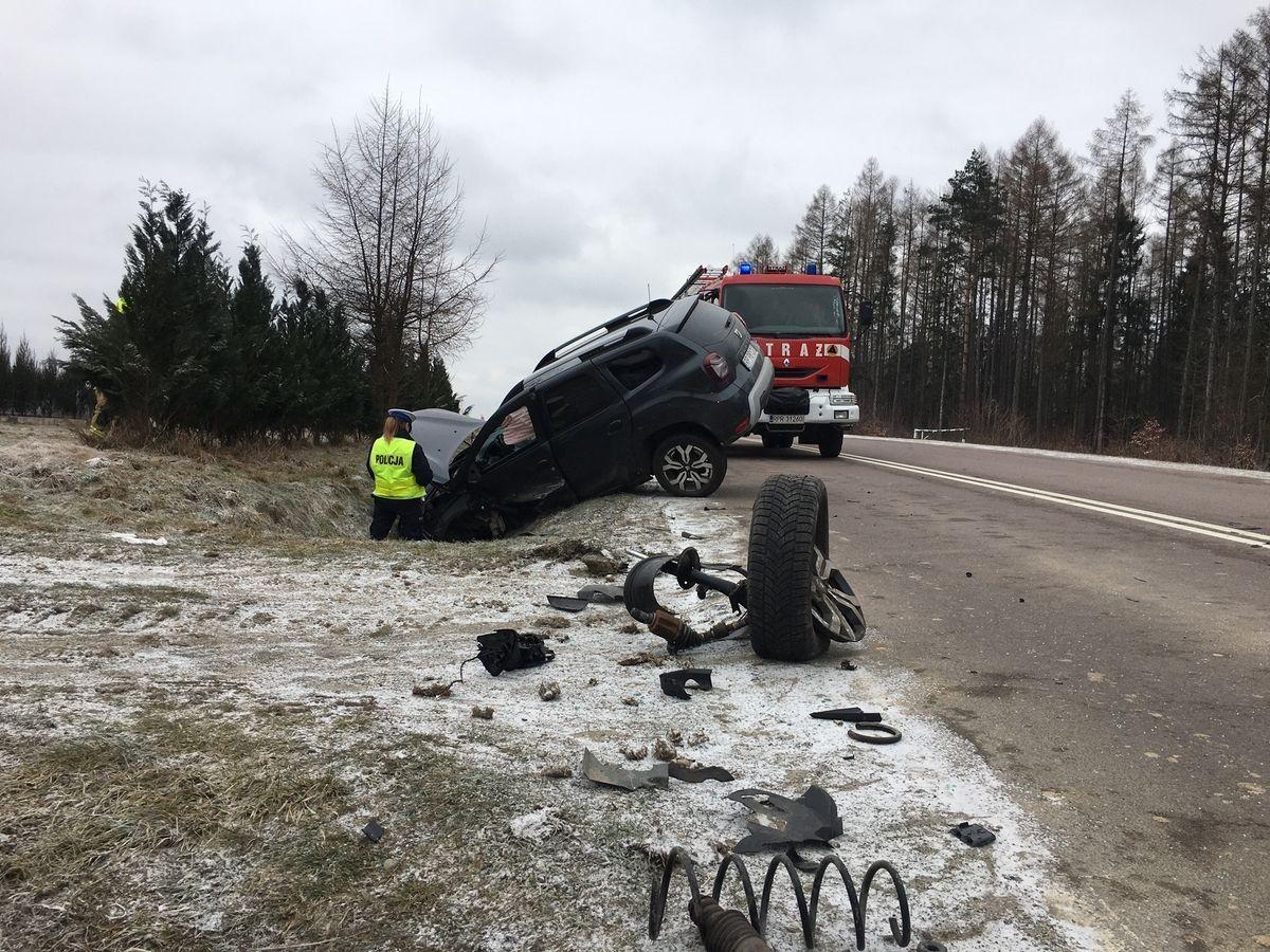 Wypadek w Reczpolu. Auta po zderzeniu wypadły z drogi do rowu [ZDJĘCIA]