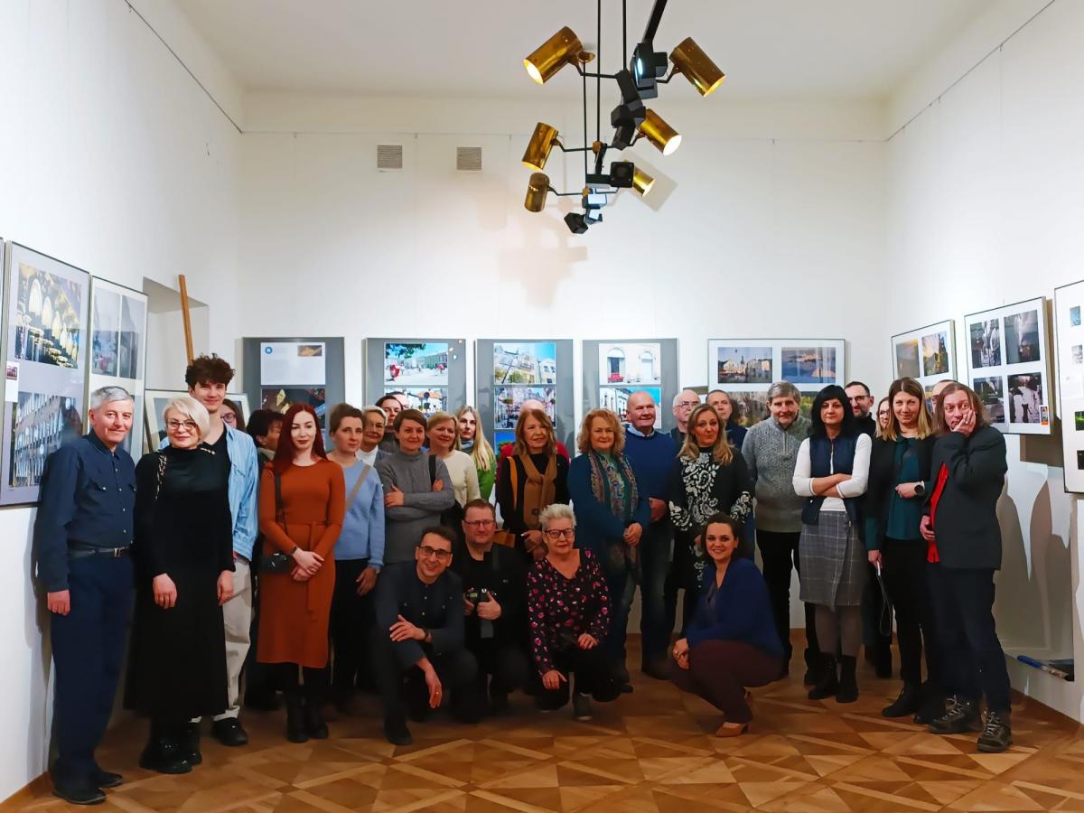 Podkarpaccy pasjonaci fotografii w galerii Rynek 6