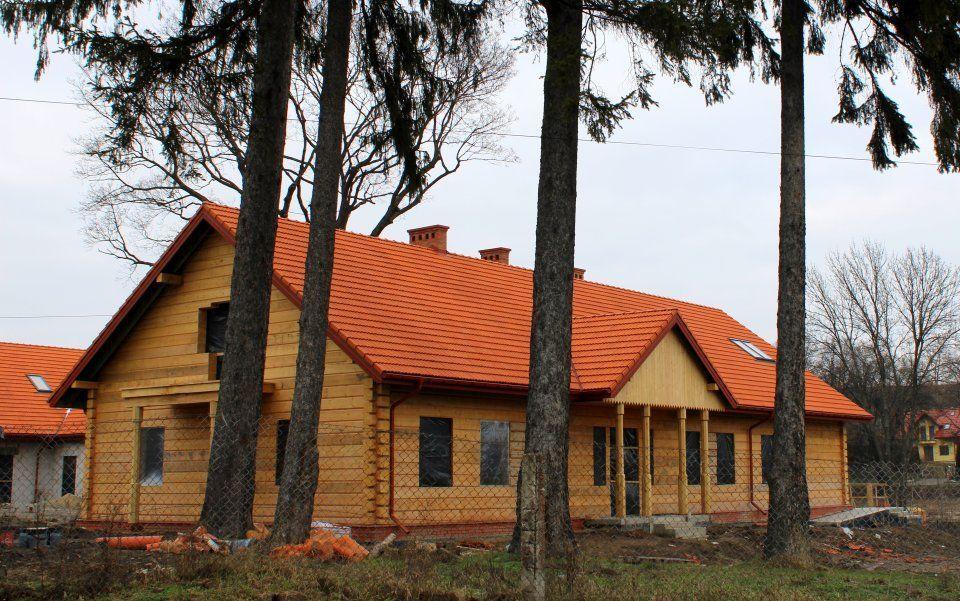 Szlachecki dworek w Żurawicy był do rozbiórki. Powstał jak Feniks z popiołów! Tak się ratuje nasze dziedzictwo!