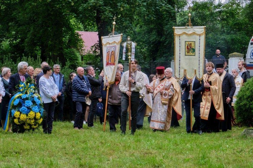 Uroczysta panachyda na Kasztanowej