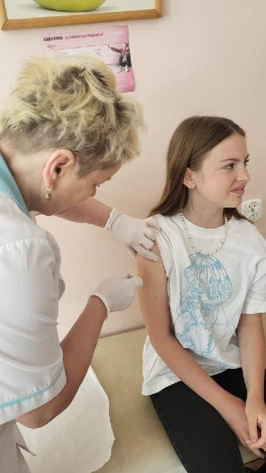 Na czerwiec nie ma już wolnych terminów. Wysokie zainteresowanie szczepieniami przeciw HPV w przemyskim szpitalu