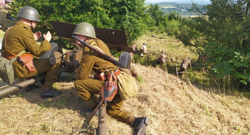 Rekonstrukcja historyczna „Wrzesień 1939 – obrona Przemyśla” na Zniesieniu [WIDEO]