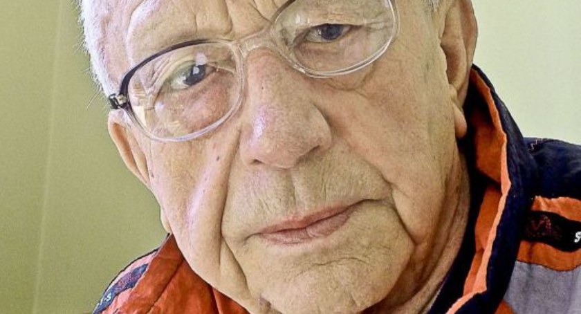 Odszedł Romuald Sabarański. Był wychowawcą, zasłużonym instruktorem ZHP, muzykiem i społecznikiem