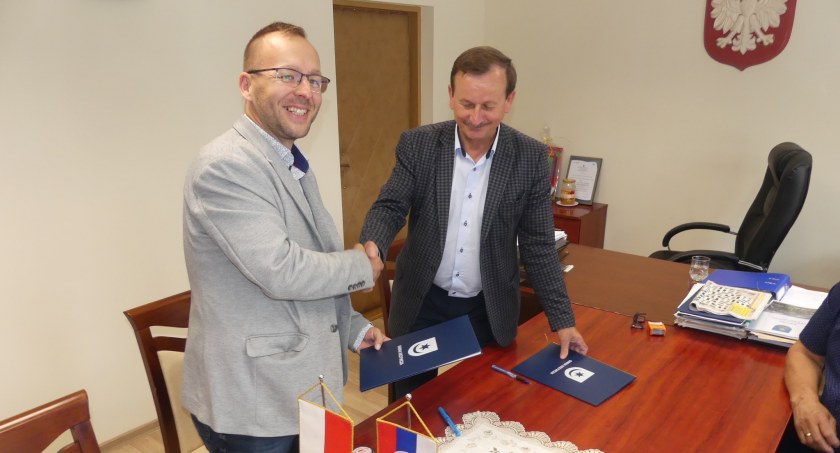 Polak, Słowak, dwa bratanki. Krzywcza i Zemplínske Hámre będą współpracować